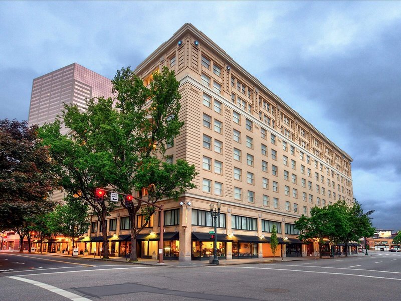 Embassy Suites Portland Downtown 2