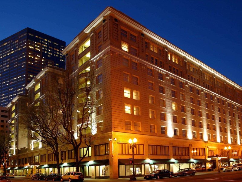 Embassy Suites Portland Downtown 4