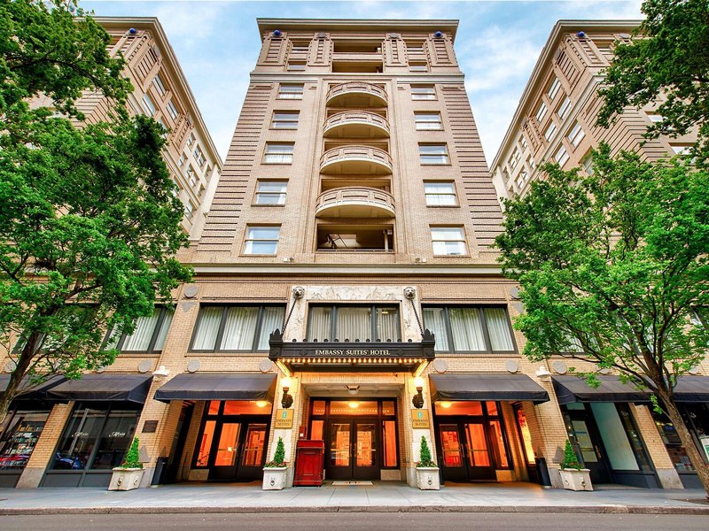 Embassy Suites Portland Downtown 5