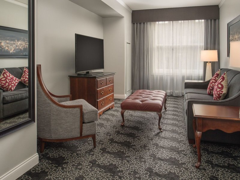 Embassy Suites Portland Downtown 26
