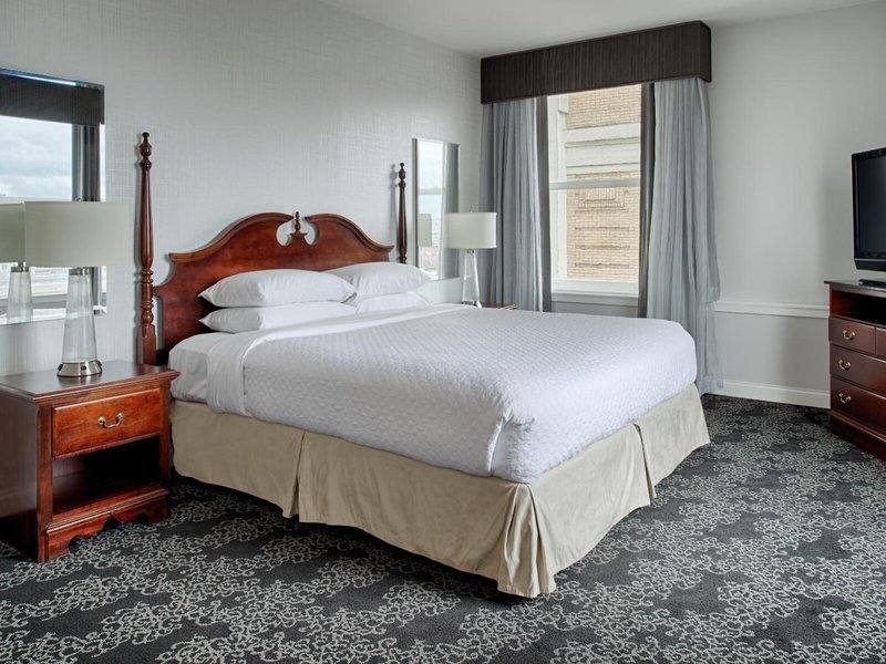 Embassy Suites Portland Downtown 29