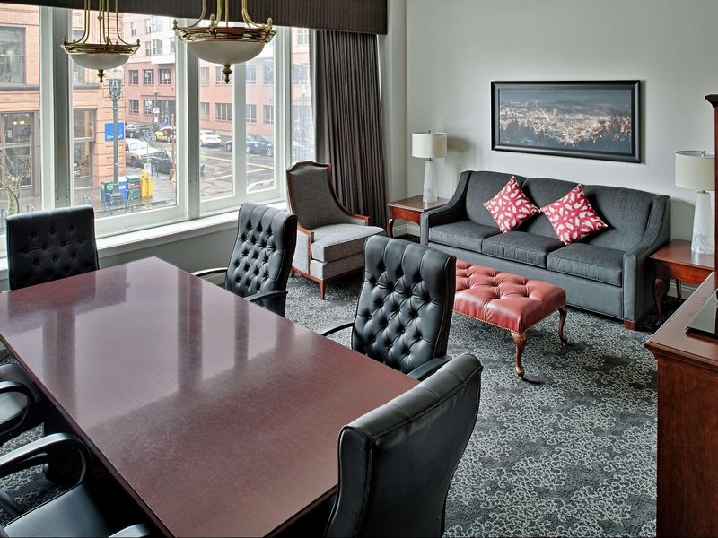 Embassy Suites Portland Downtown 31