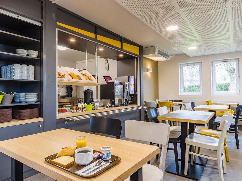 B&B Hotel Tours Nord 2 La petite Arche 8