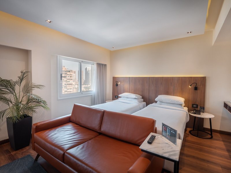 Hotel President 20