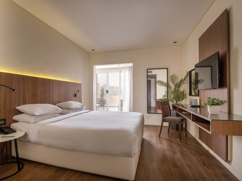 Hotel President 28