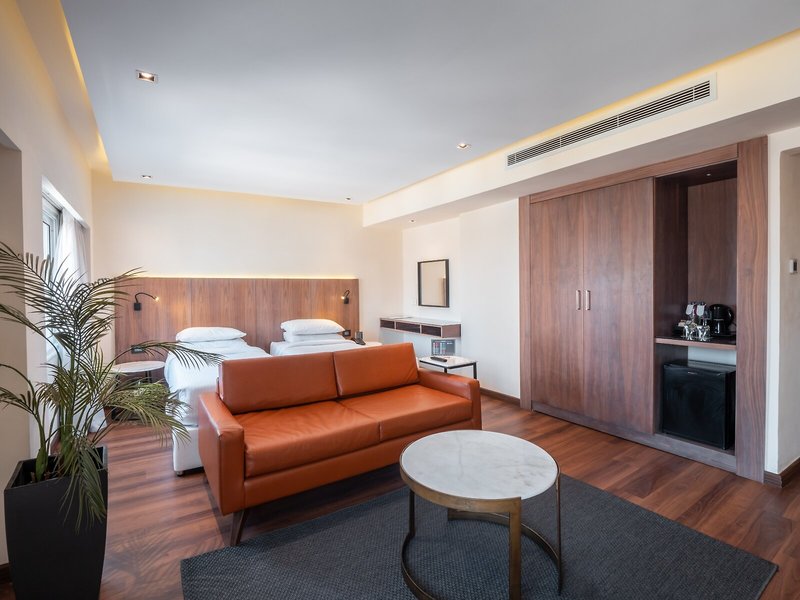Hotel President 33