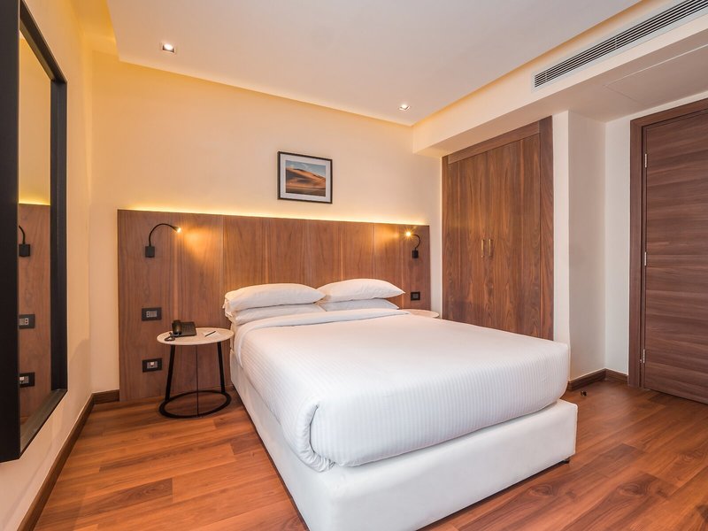 Hotel President 35