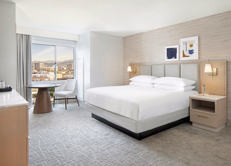 Hilton Santa Monica Hotel & Suites 2