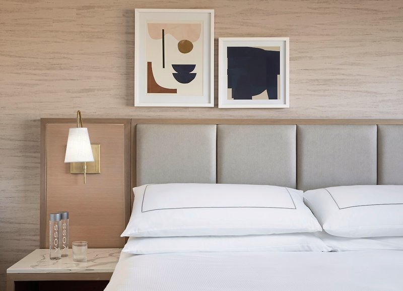 Hilton Santa Monica Hotel & Suites 7