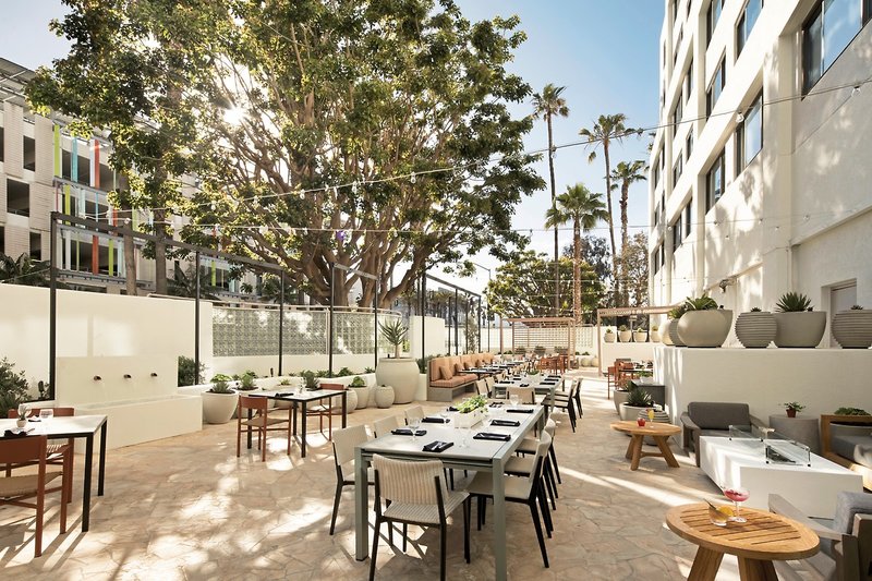 Hilton Santa Monica Hotel & Suites 8