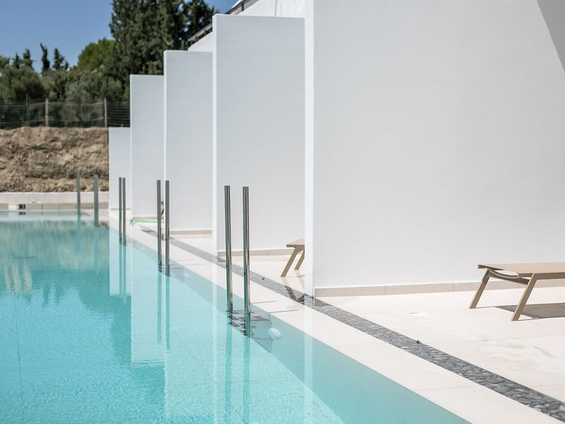 Nikos Studios 10