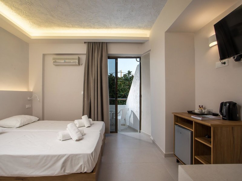 Nikos Studios 27