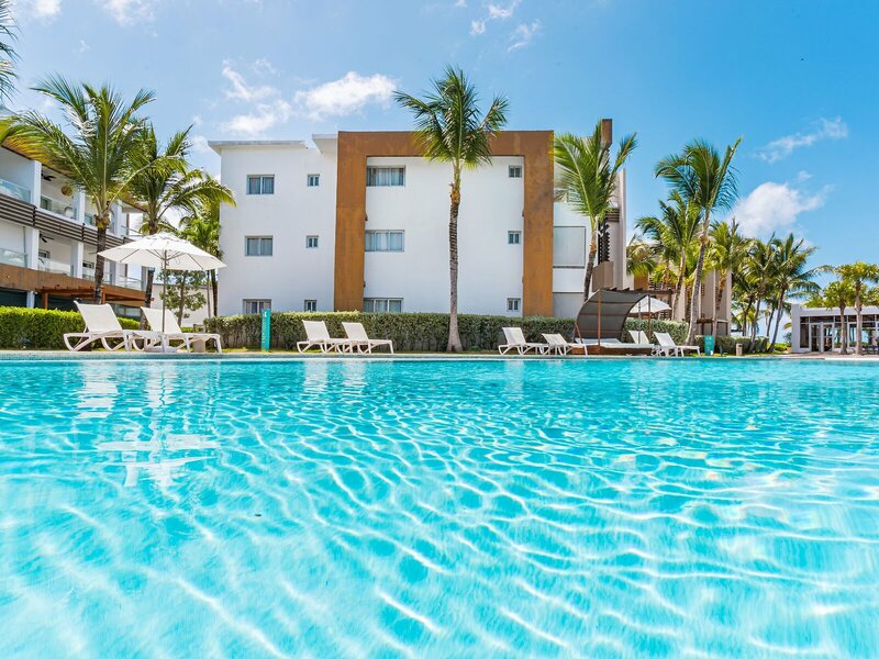 BlueBay Grand Punta Cana 18 - Outdoor Pool