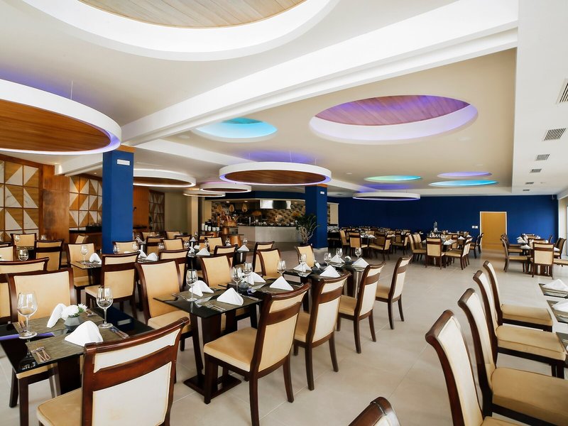 BlueBay Grand Punta Cana 27 - Restaurant
