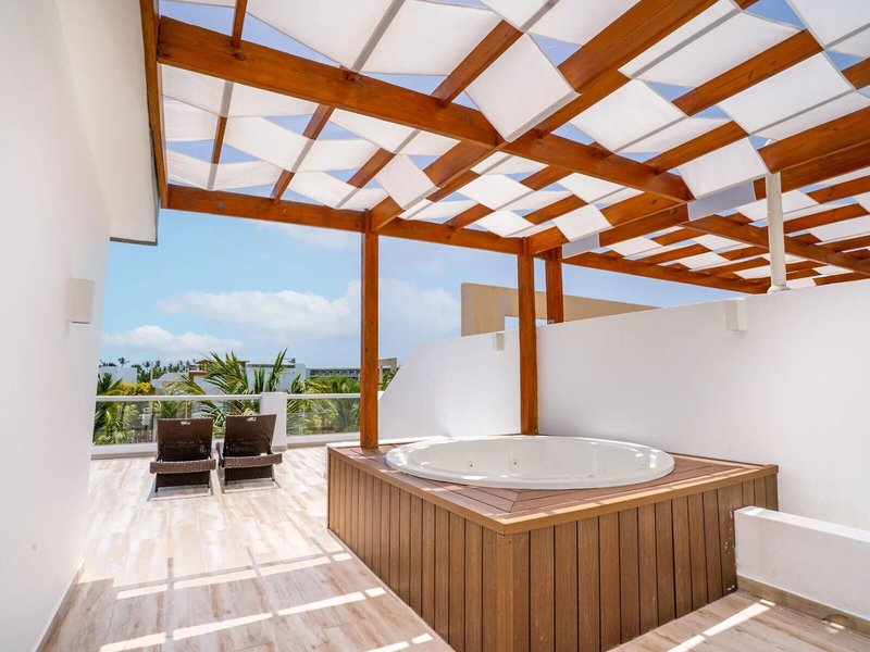 BlueBay Grand Punta Cana 47 - Room Example