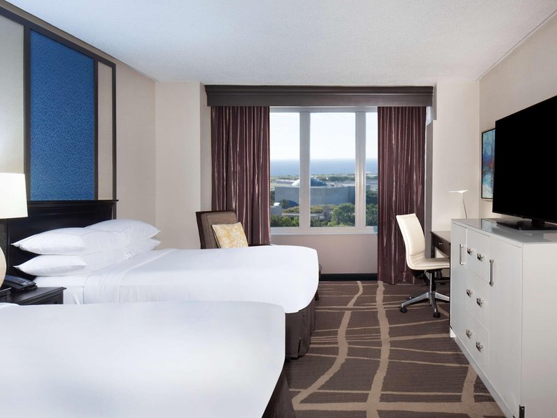 Hilton St.Petersburg Bayfront 34
