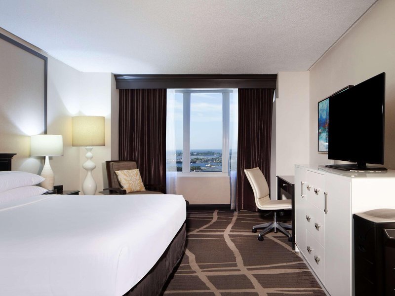 Hilton St.Petersburg Bayfront 45