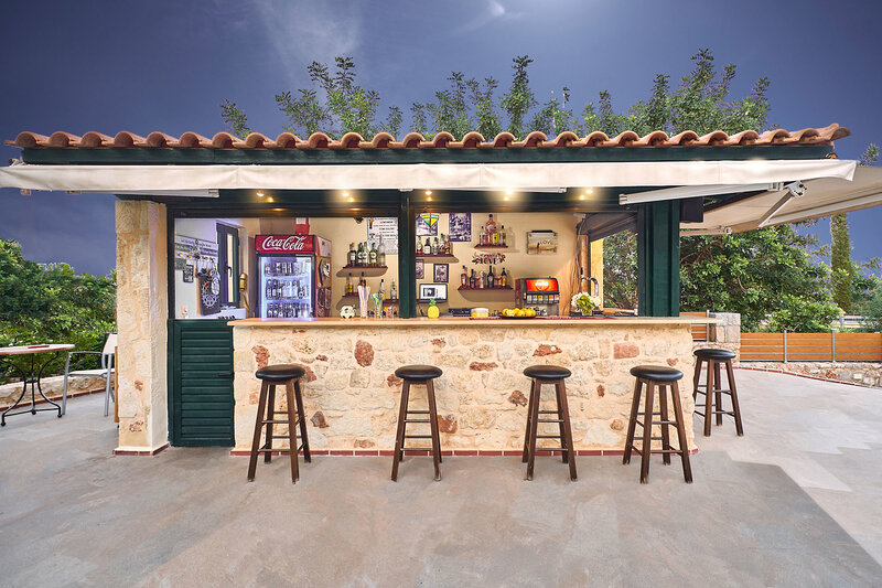 Dionysos Hotel Apartments & Studios 6