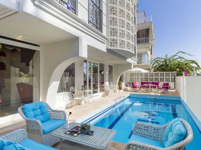 Wise Boutique Hotel & Spa 11