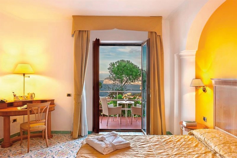 Grand Hotel President 7 - Room Example