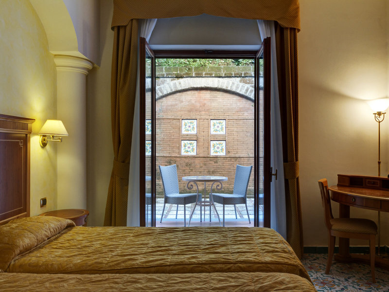 Grand Hotel President 30 - Room Example