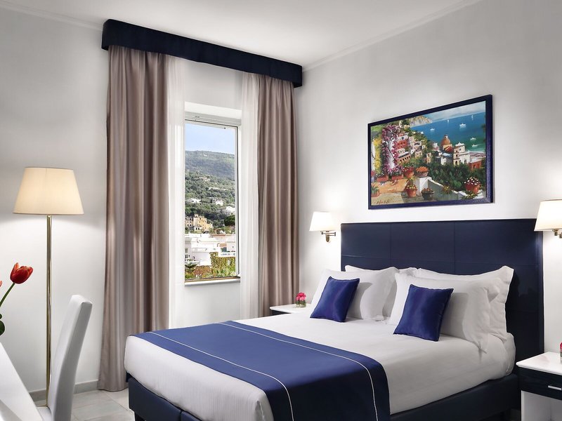 Mediterraneo Sorrento 35