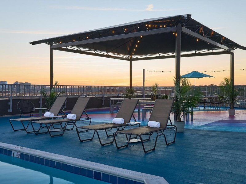 The Ven at Embassy Row 18