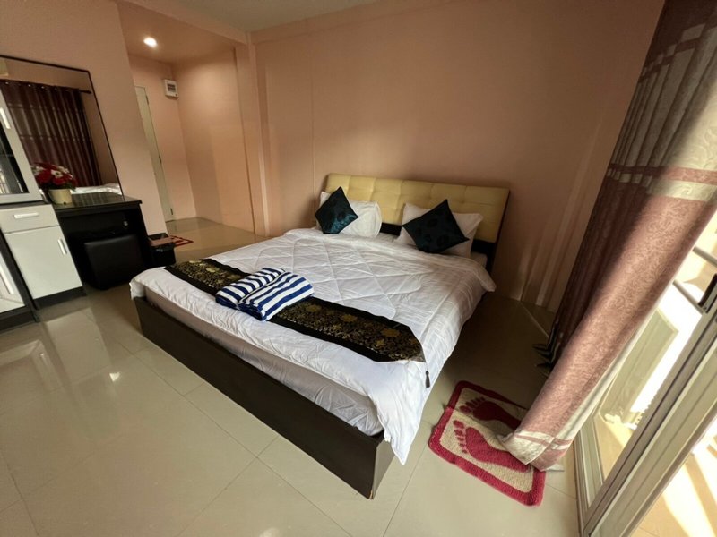 KJS House 8