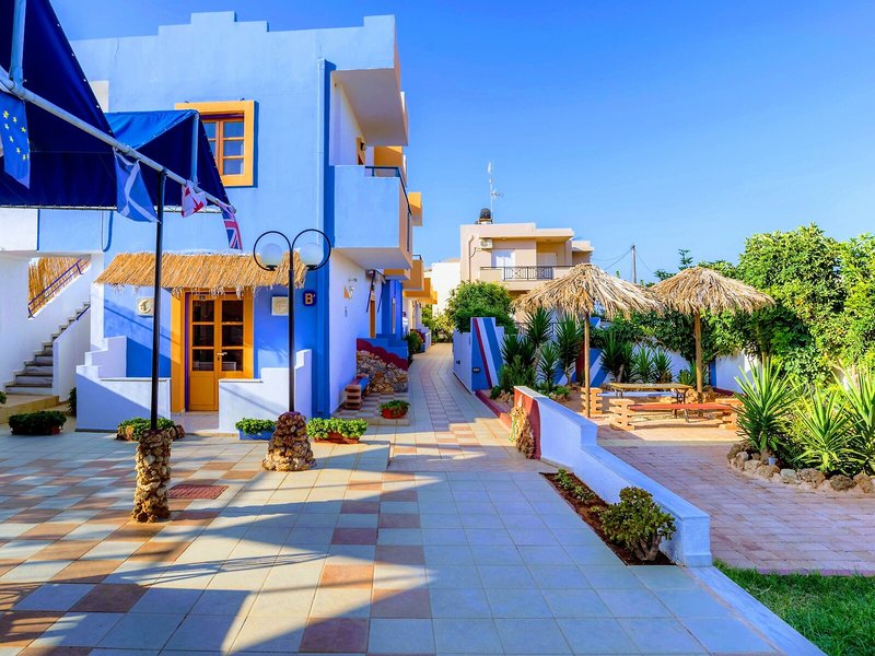 Eltina Apartments 3