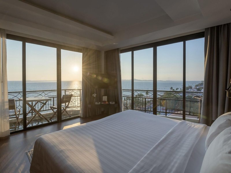 Bay Beach Resort Pattaya 41