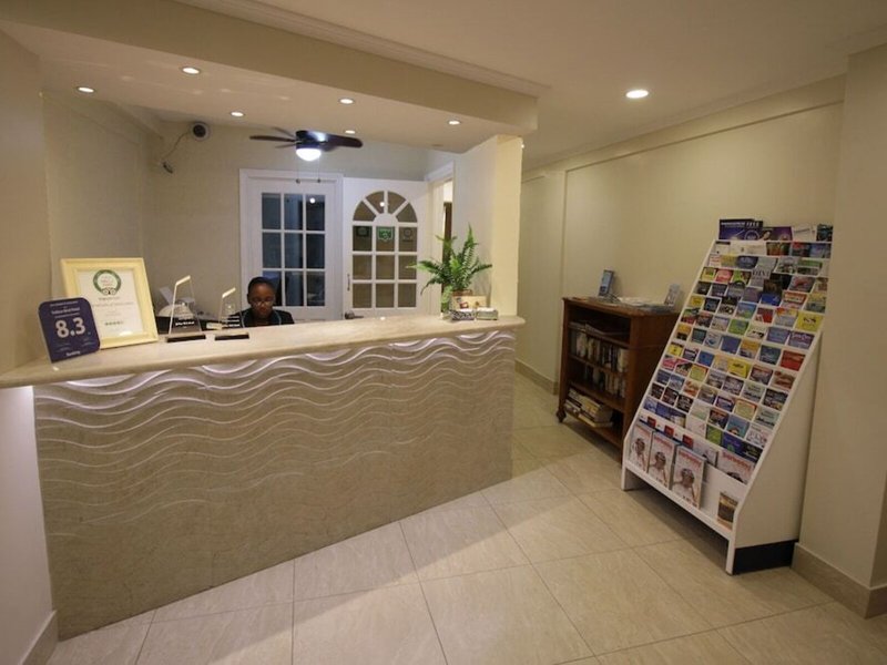 Yellow Bird 25 - Lounge / Lobby