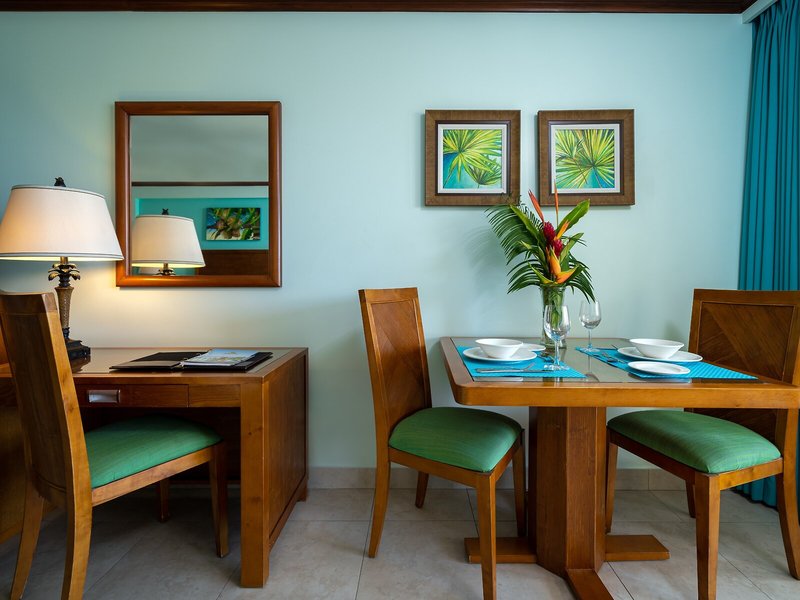 Yellow Bird 28 - Restaurant