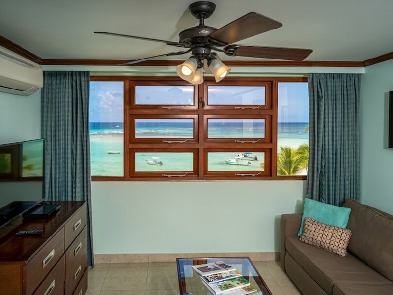 Yellow Bird 42 - Room Example