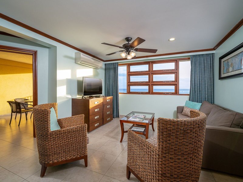 Yellow Bird 44 - Room Example