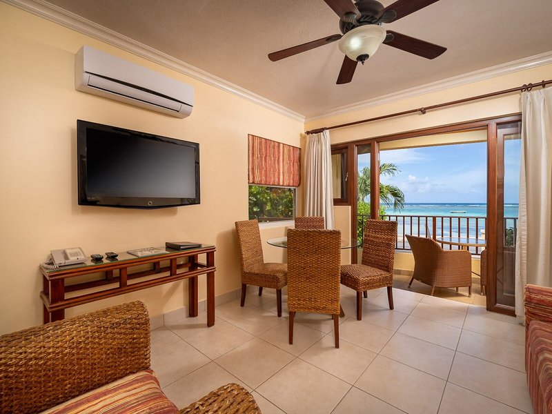 Yellow Bird 46 - Room Example