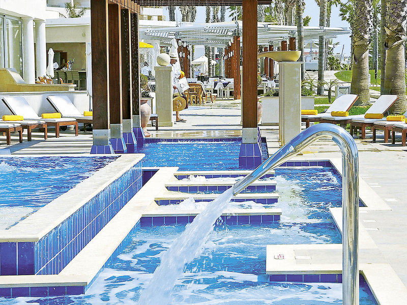 Alexander the Great Beach Hotel 10