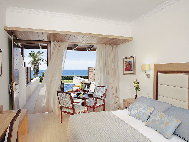 Alexander the Great Beach Hotel 11
