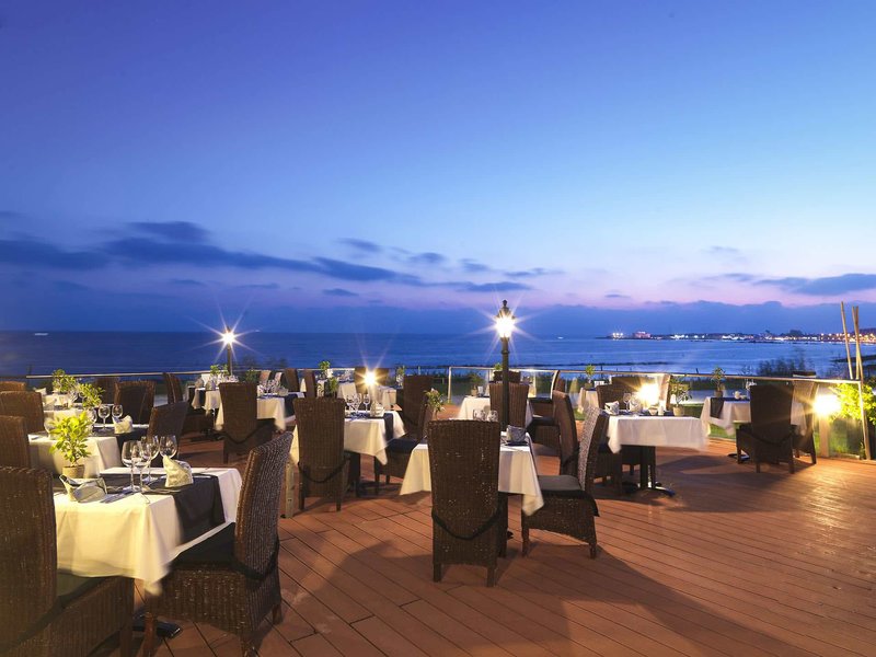 Alexander the Great Beach Hotel 8