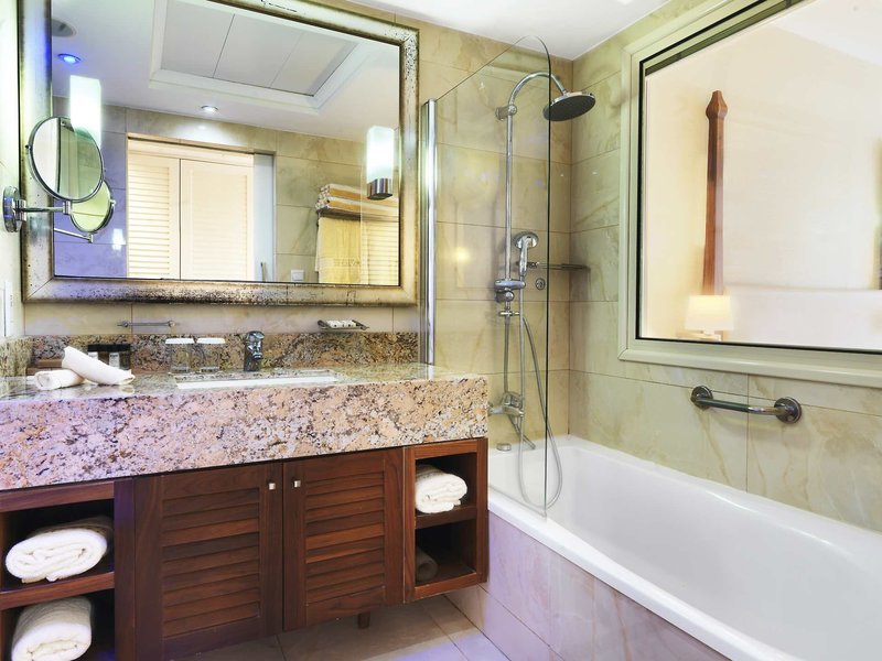Alexander the Great Beach Hotel 14