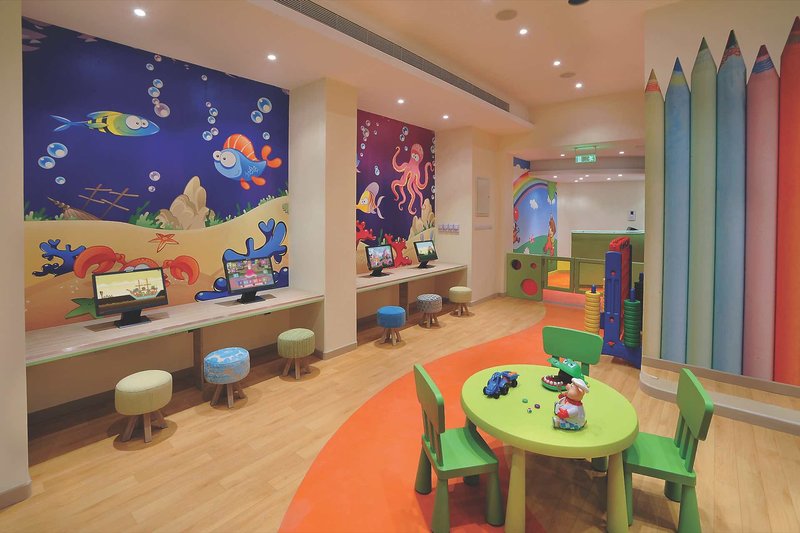 Alexander the Great Beach Hotel 21