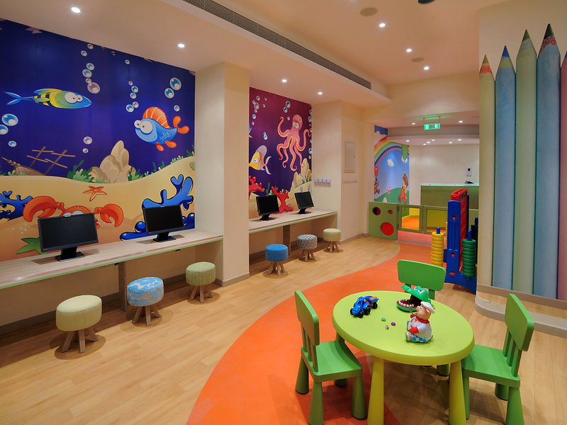 Alexander the Great Beach Hotel 20