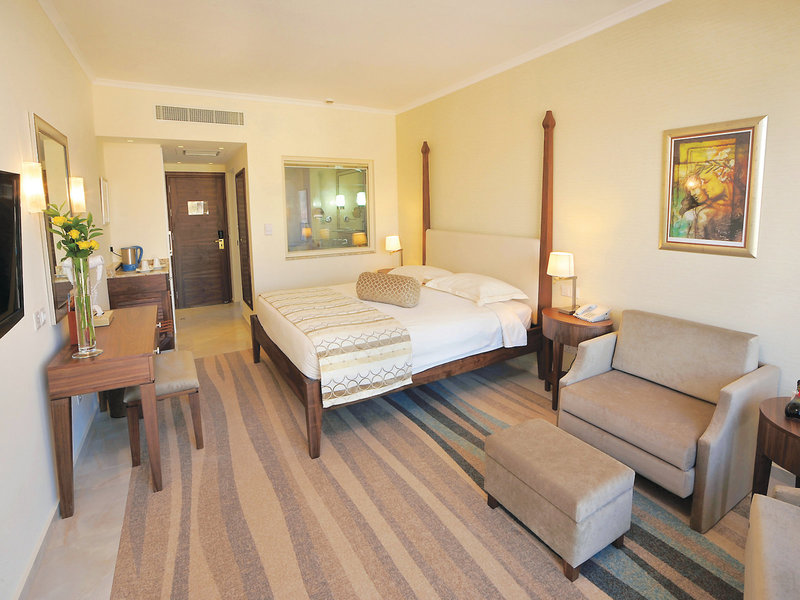 Alexander the Great Beach Hotel 23