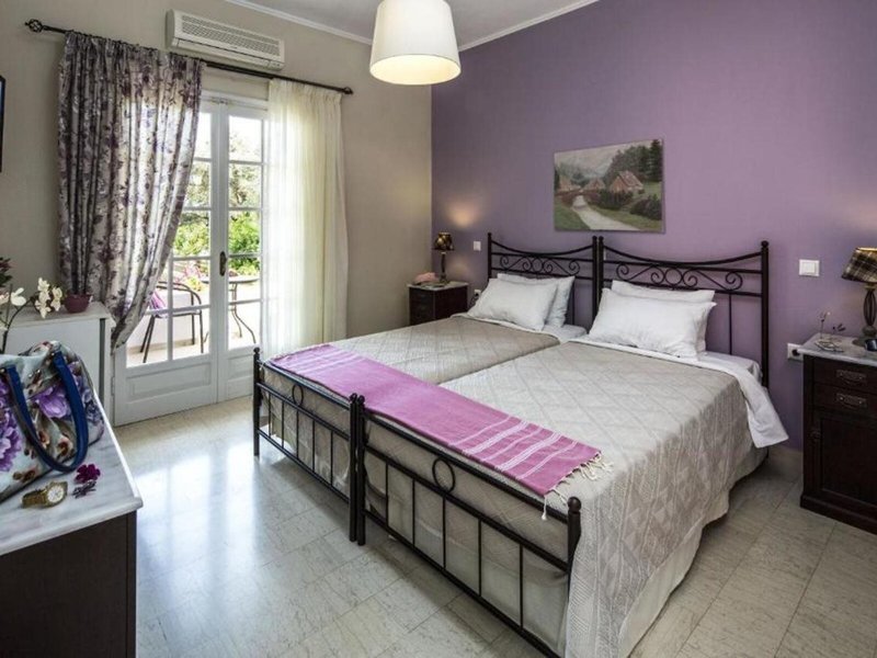Vassilis Guest House 5