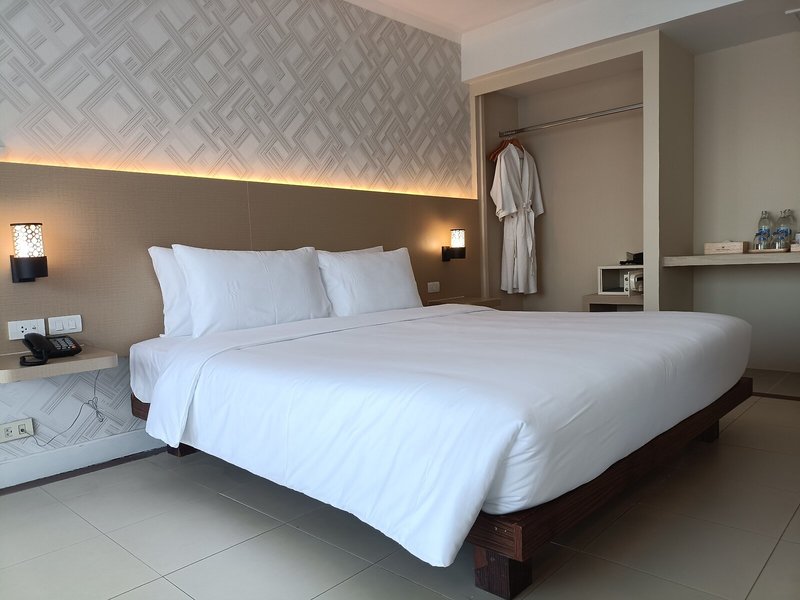 Mercure Pattaya Hotel 30 - Room Example