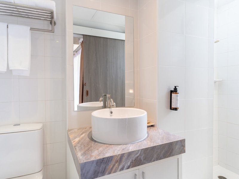 Mercure Pattaya Hotel 44 - Bathroom Example