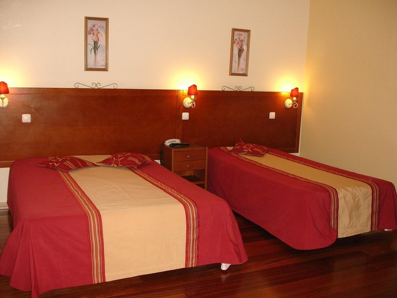 Grande Pensão Residencial Alcobia 3