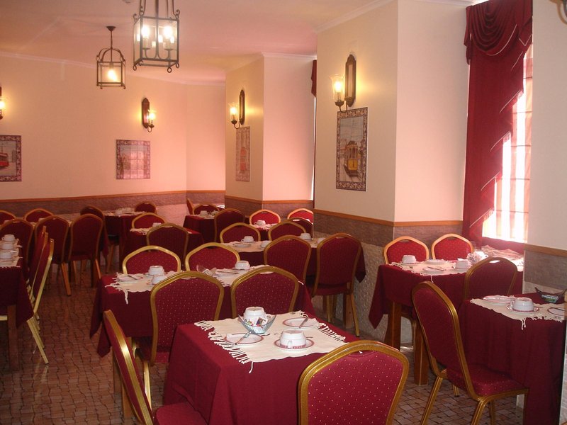 Grande Pensão Residencial Alcobia 5