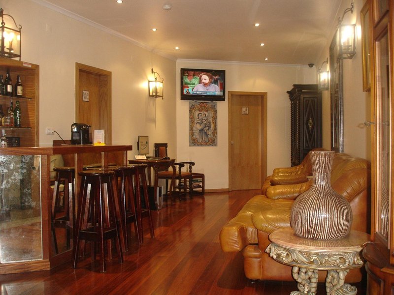 Grande Pensão Residencial Alcobia 6