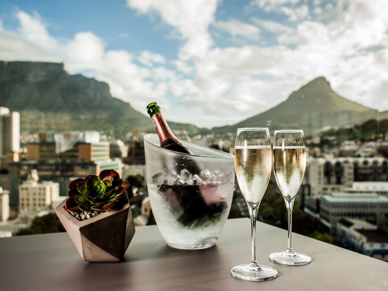 SunSquare Cape Town City Bowl 8 - Restaurant