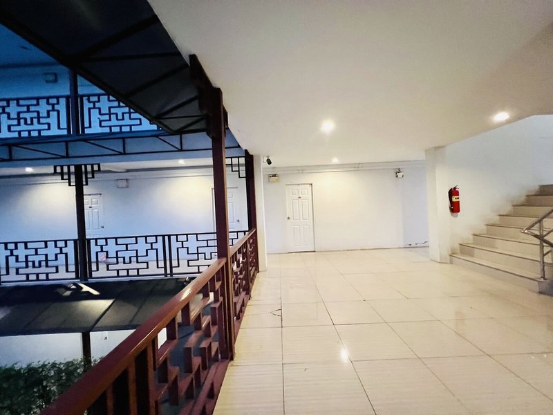 Inn Kham Apartment 6